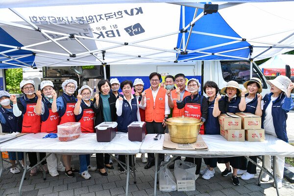 밥차.jpg 밥차.jpg